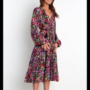 Petal & Pup NWOT Sally dress black floral midi dress size Small